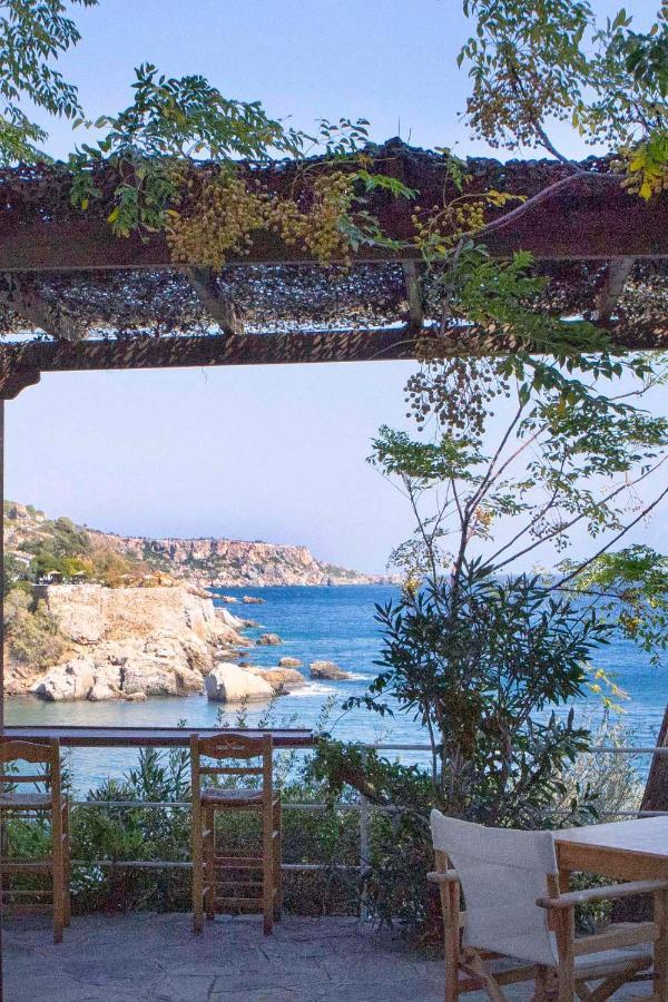 Marina Hotel Agios Kirykos  Luaran gambar