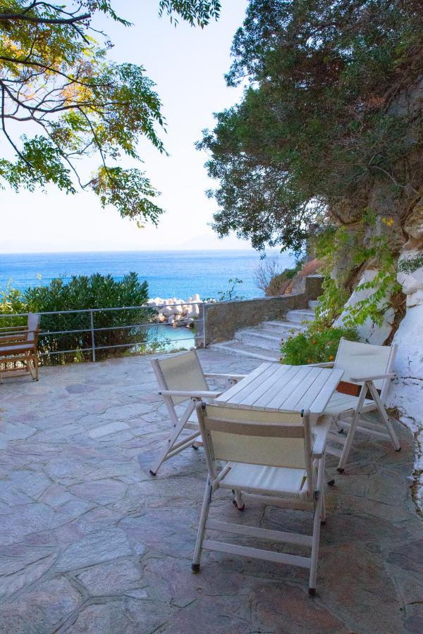 Marina Hotel Agios Kirykos  Luaran gambar